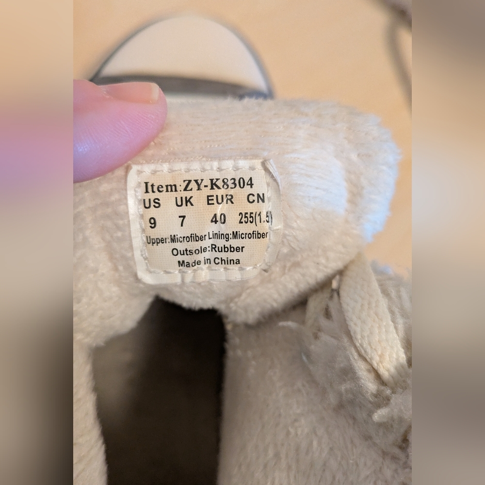 Women's Gray High-Top Sneakers with Faux Fur Lining - Picture 7 of 9